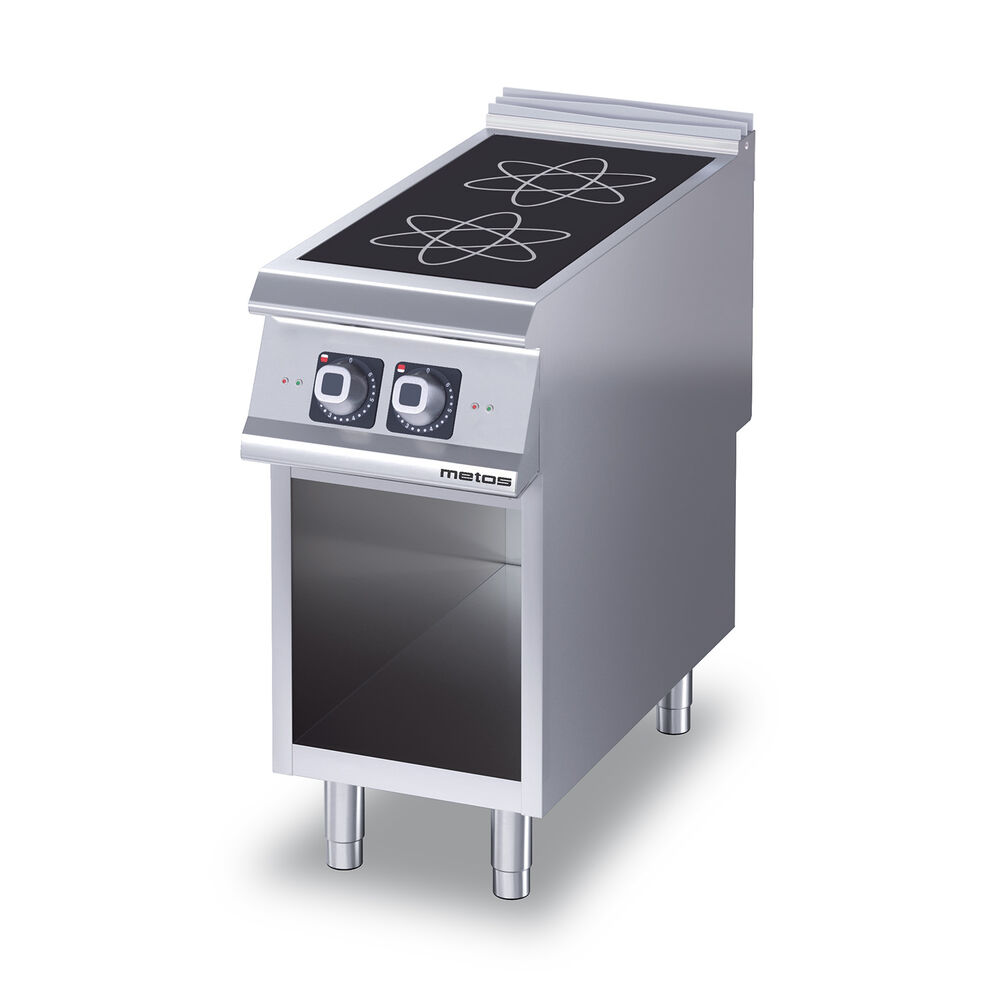 Induction range D72/25GCII with open cupboard