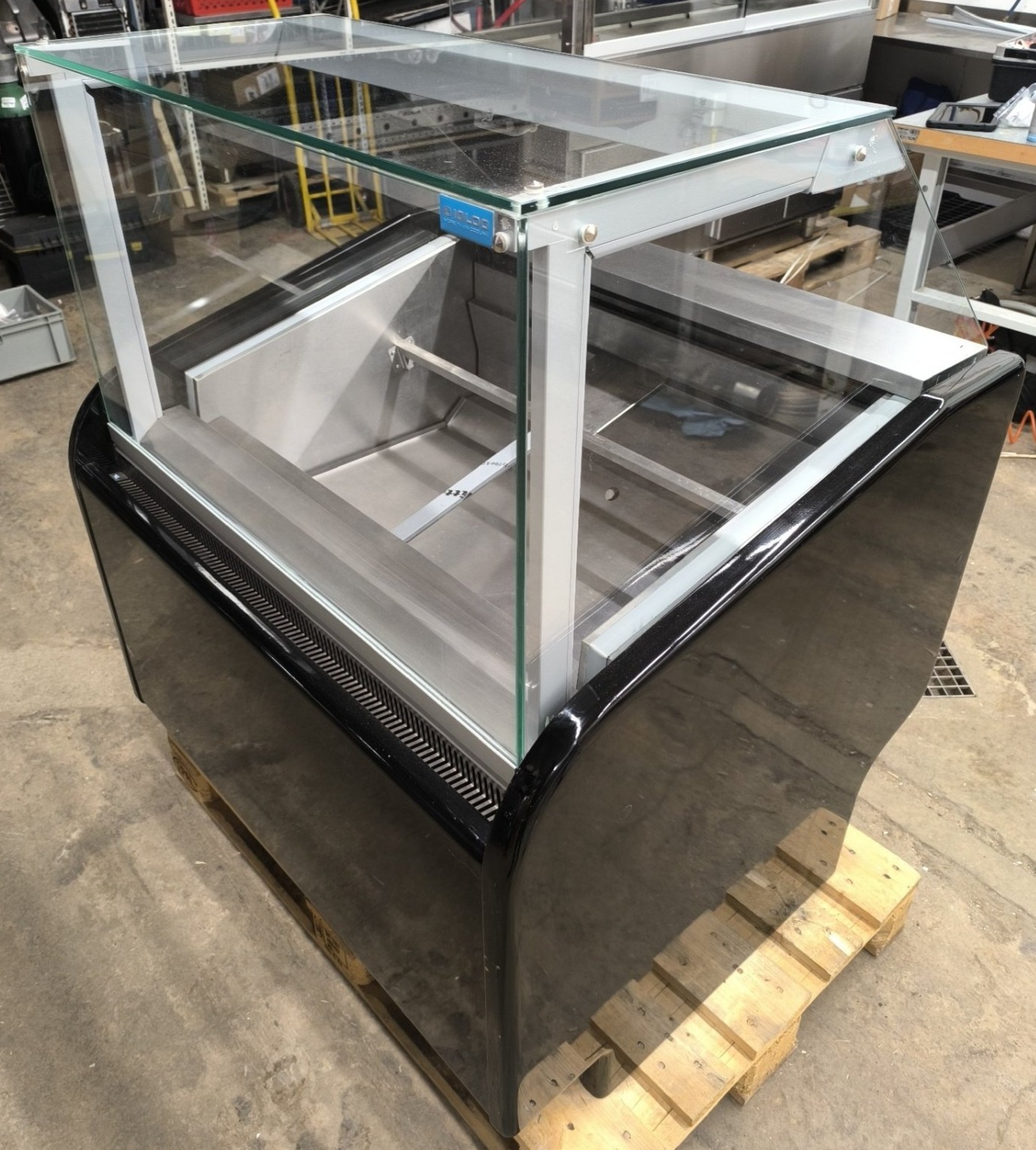 Jäätisevitriin IGLOO Aruba 2/1.0 must OUTLET